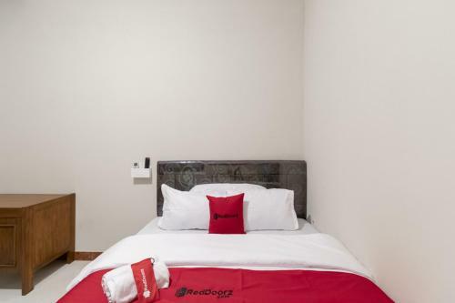 Hostal Reddoorz Near Babarsari 2