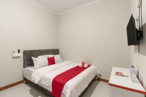 Hostal Reddoorz Near Babarsari 2