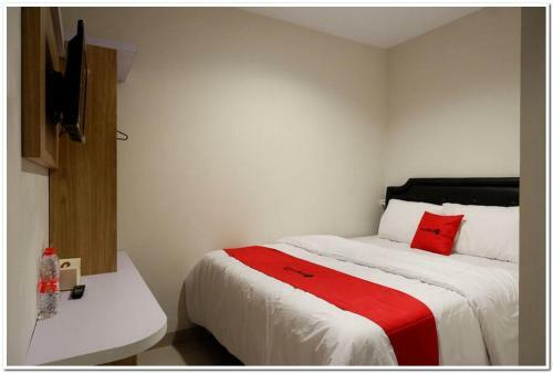 Hotel Reddoorz Near Sleman City Hall 2