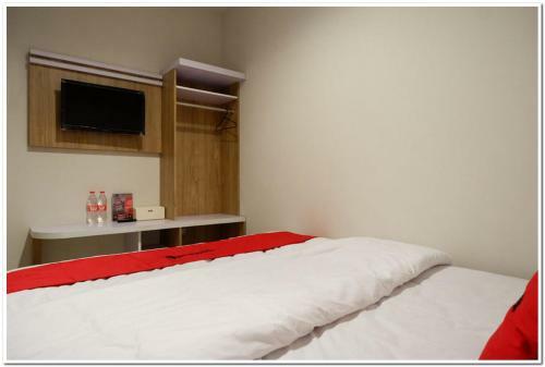 Hotel Reddoorz Near Sleman City Hall 2