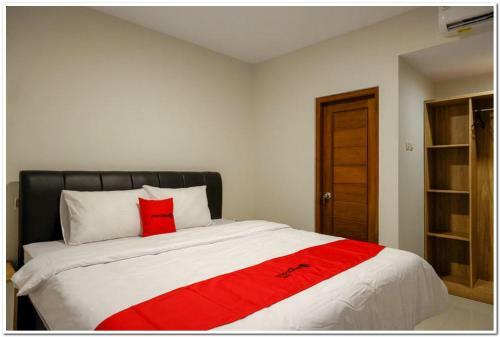Hotel Reddoorz Near Sleman City Hall 2