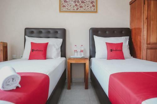 Hostal Reddoorz Near Ambarukmo Yogyakarta