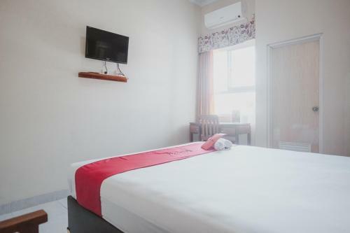 Hostal Reddoorz Near Ambarukmo Yogyakarta