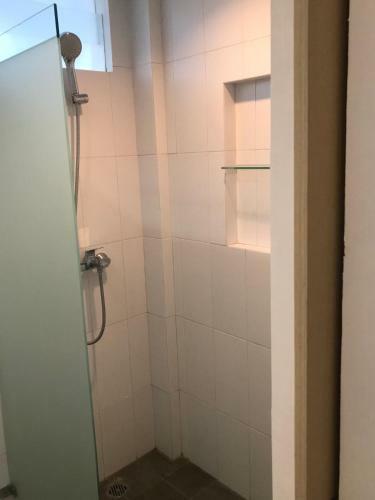 Hostal Reddoorz Near Universitas Islam Indonesia