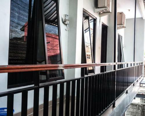 Hostal Berlian Homestay Syariah Wirobrajan