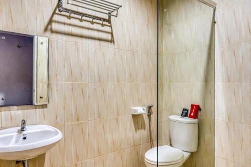 Hostal Reddoorz Near Sindu Kusuma Edupark 2