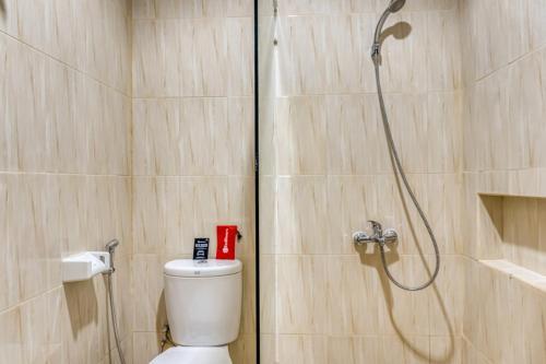 Hostal Reddoorz Near Sindu Kusuma Edupark 2