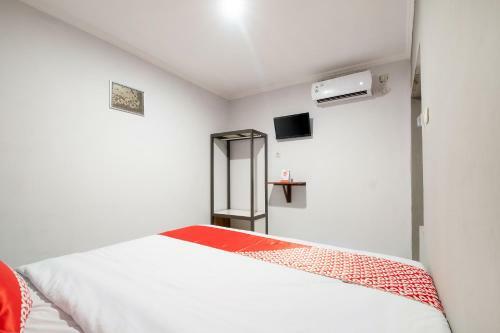 Hotel Oyo 2669 Crown Residence