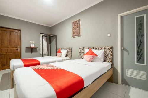 Hotel Oyo 2669 Crown Residence
