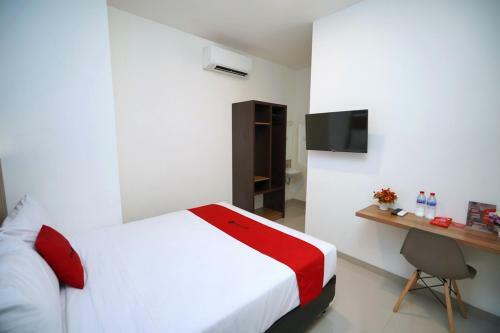 Hostal Reddoorz Plus @ Terban Residence