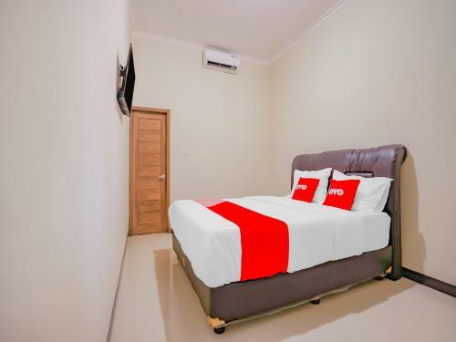 Hotel Oyo 90210 Kenari House Syariah