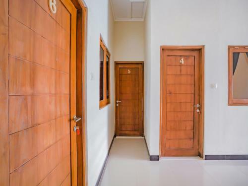 Hotel Oyo 90210 Kenari House Syariah