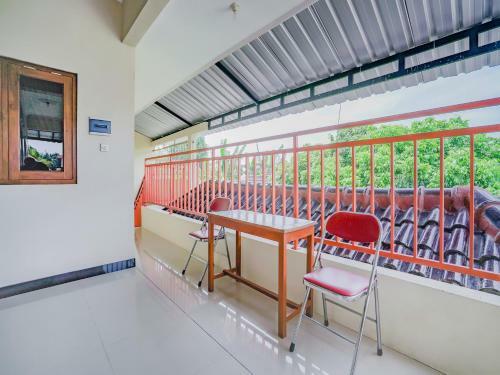 Hotel Oyo 90210 Kenari House Syariah