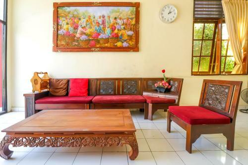 Hotel Oyo 1684 Marina Suite Apartment Bali