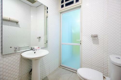 Oyo 2105 Hotel Sanca Inn