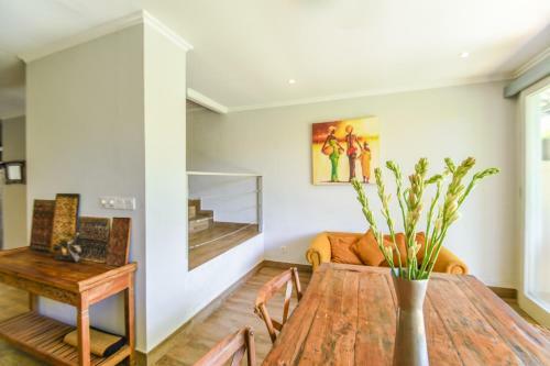 Flamboyan Apartments Sanur