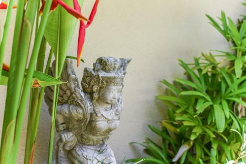 Flamboyan Apartments Sanur