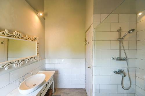 Flamboyan Apartments Sanur