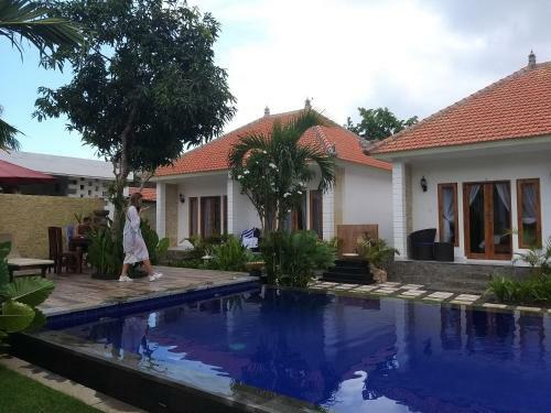 Hostal Adi Abian Villa