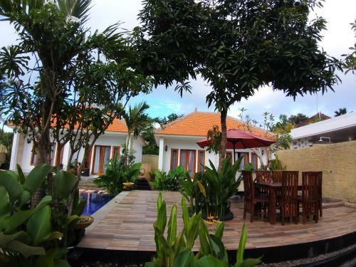 Hostal Adi Abian Villa