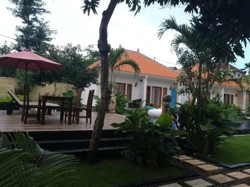 Hostal Adi Abian Villa