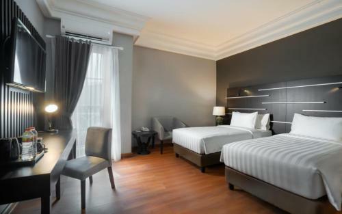 Albergue Madina Inn Hotel