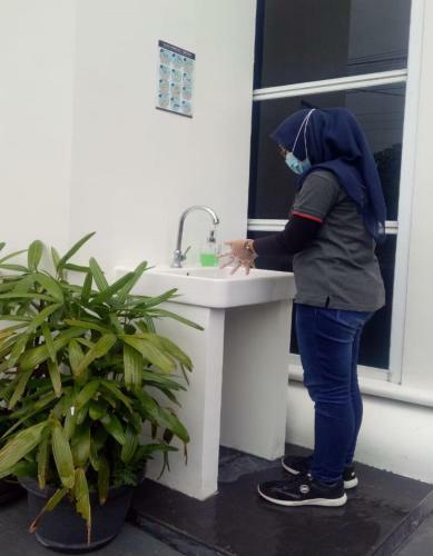 Albergue Madina Inn Hotel