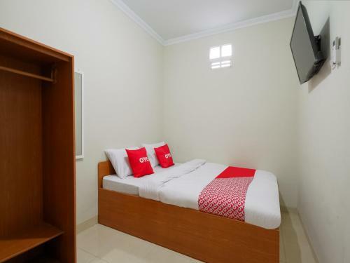 Hotel Oyo 90045 Annafi Apartel
