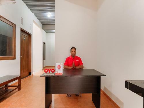 Hotel Oyo 90045 Annafi Apartel
