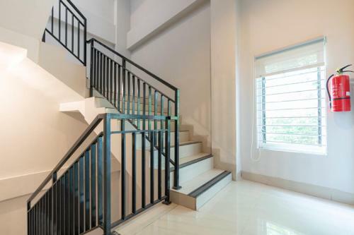 Hostal Reddoorz Plus @ Panakkukang Makassar