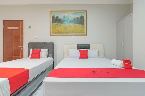 Hostal Reddoorz Plus @ Bukit Cinta Street