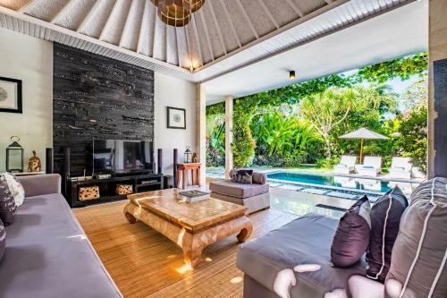 Central Seminyak Villa Martini