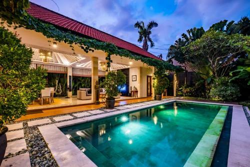 Central Seminyak Villa Martini
