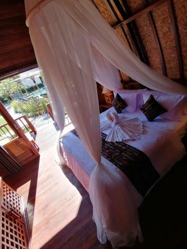 Hotel Lumbung Bukit Resort