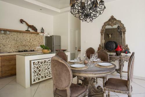 Villa Decadence At Le Chloe Villas