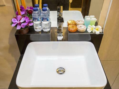 Hostal Pool Access Room At Kerobokan