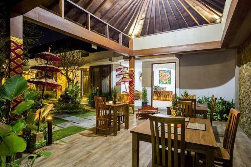 Hostal Pool Access Room At Kerobokan