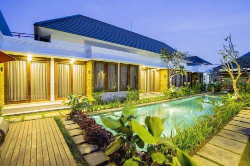 Hostal Pool Access Room At Kerobokan