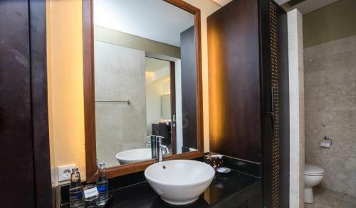 16 Bedroom Villa River Side Legian