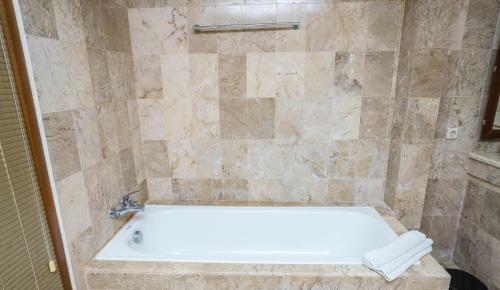 16 Bedroom Villa River Side Legian