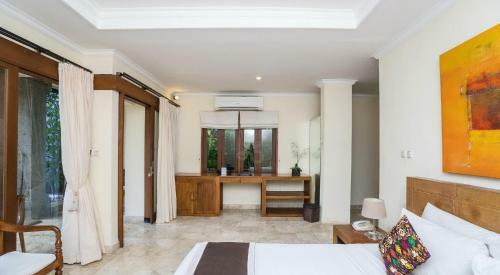 16 Bedroom Villa River Side Legian