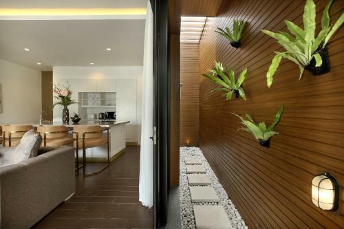 The Claremont Luxury Villas