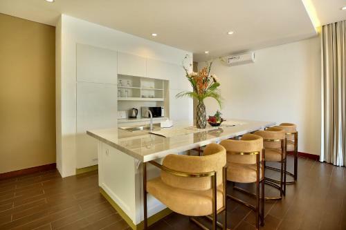 The Claremont Luxury Villas
