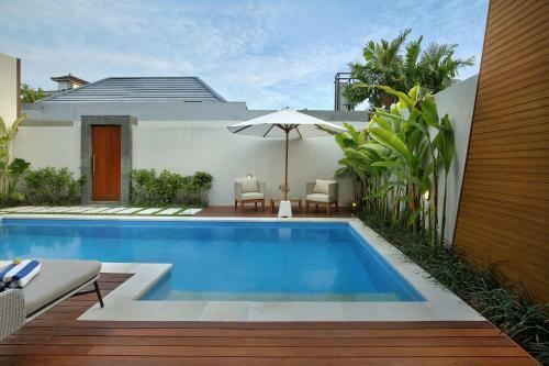 The Claremont Luxury Villas