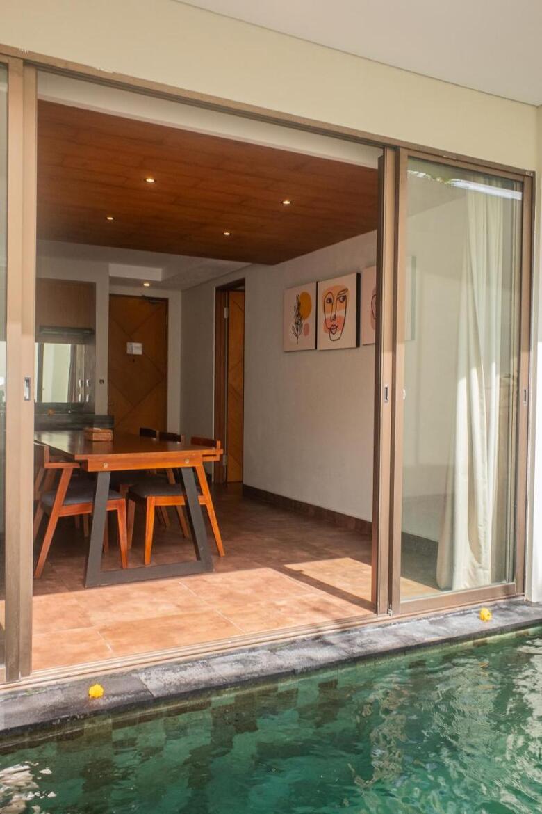 Hotel Kayumas Seminyak Resort