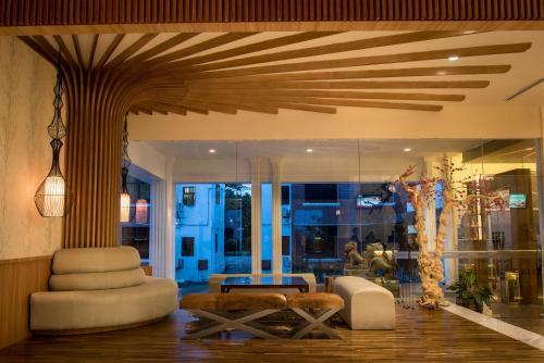 Crown Vista Hotel