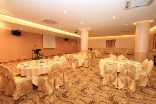 Crown Vista Hotel