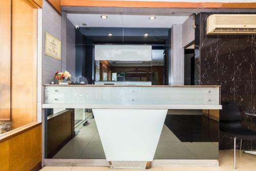 Oyo 1581 Hotel Grand Palace