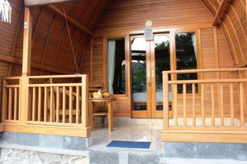 Kubu Padi Wooden House
