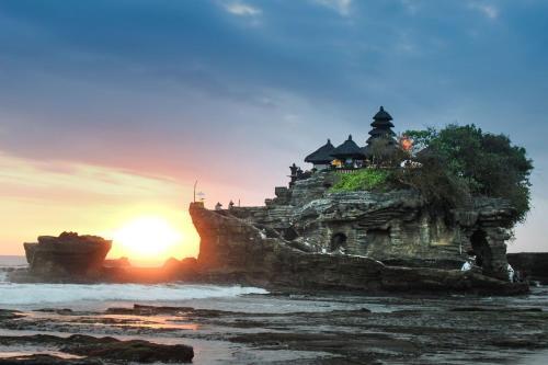 5 Star Villa For Rent In Bali, Bali Villa 2008